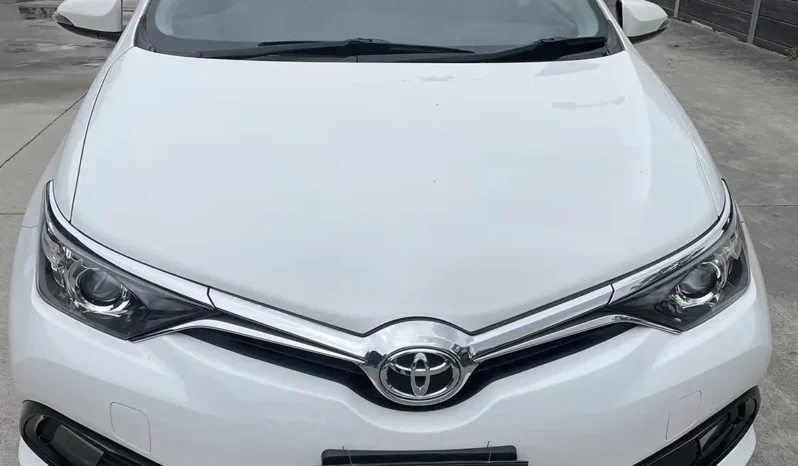 
								Toyota Corolla 2015 full									