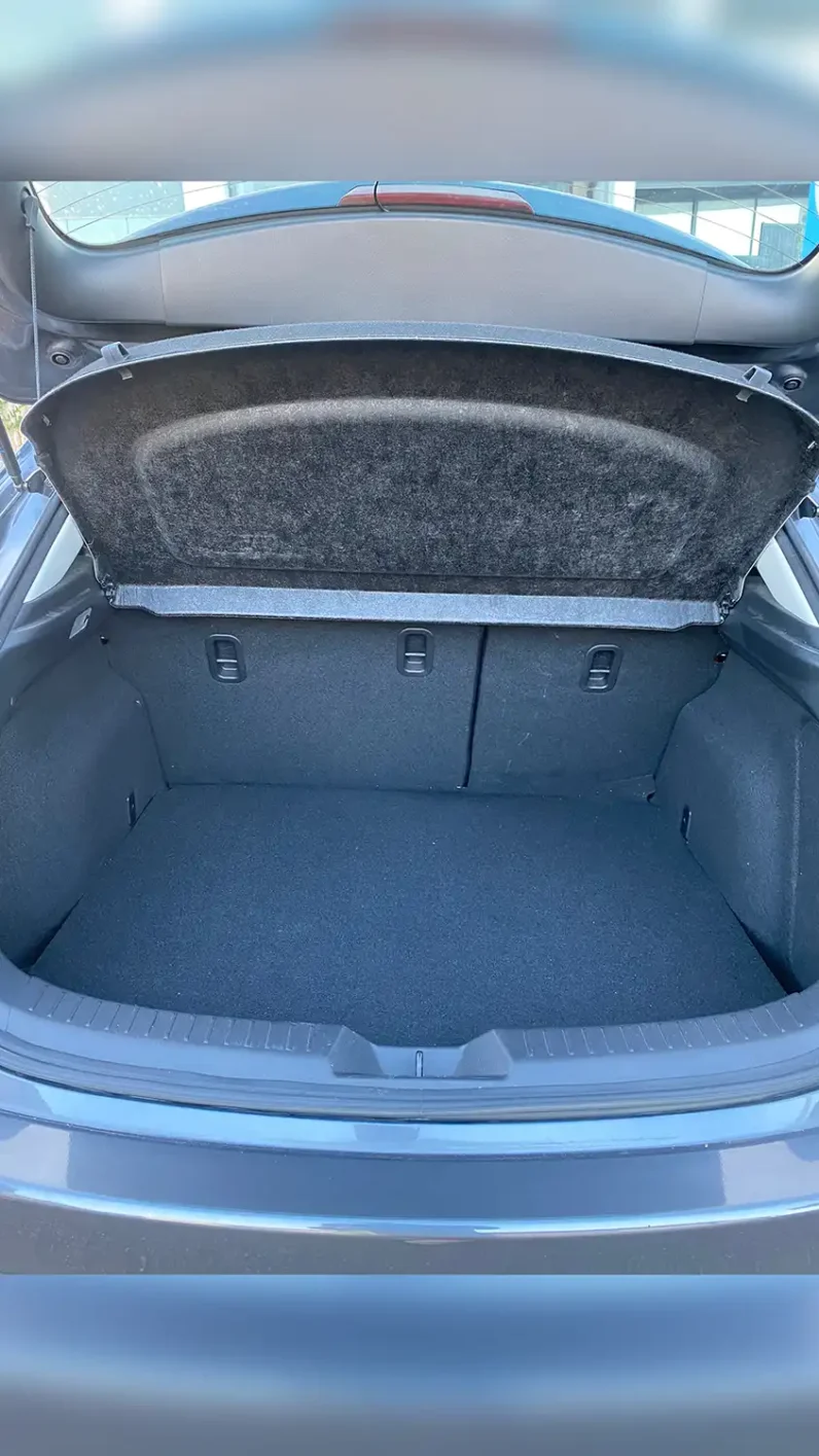 
								Mazda 3 Maxx 2014 full									