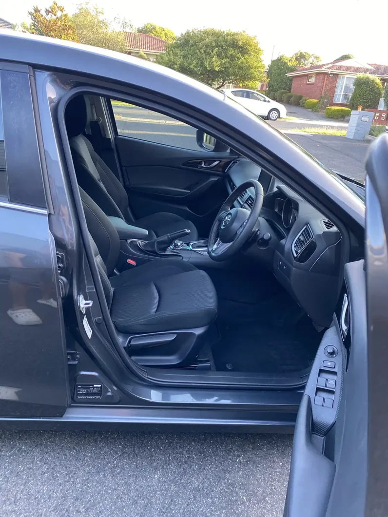 
								Mazda 3 Maxx 2014 full									
