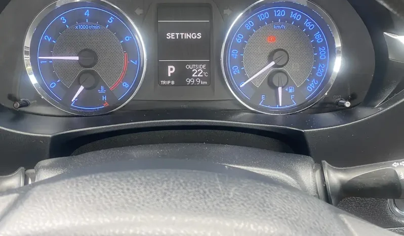 
								Toyota Corolla 2015 full									