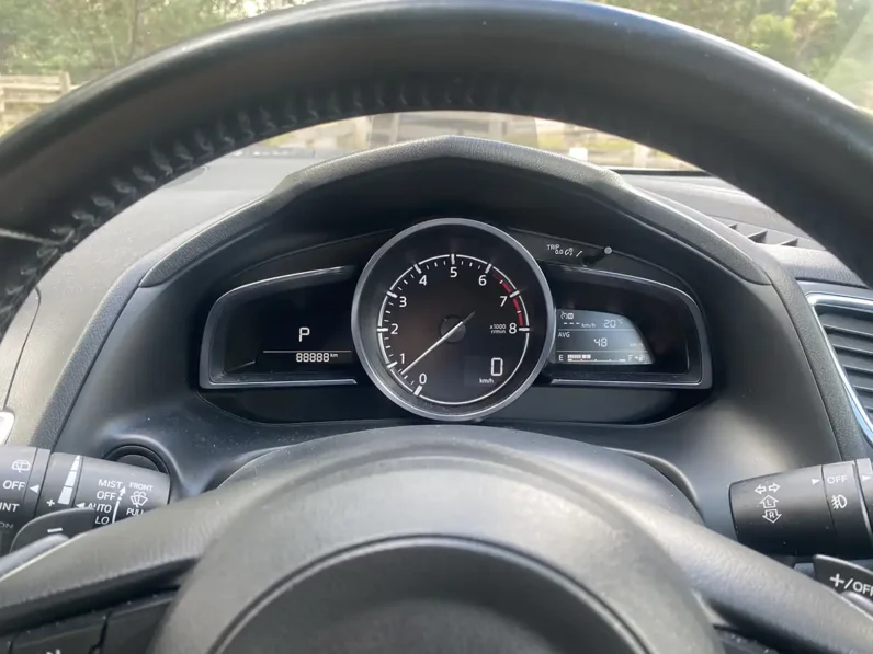 
								MAZDA 3 SP25 GT 2018 full									