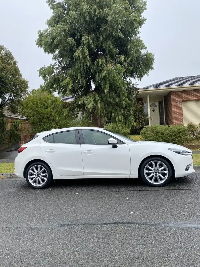 
								MAZDA 3 SP25 GT 2018 full									