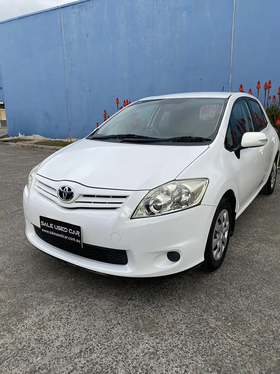 TOYOTA COROLLA 2010