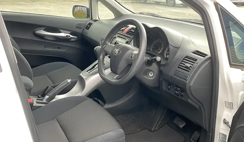 
								TOYOTA COROLLA 2010 full									