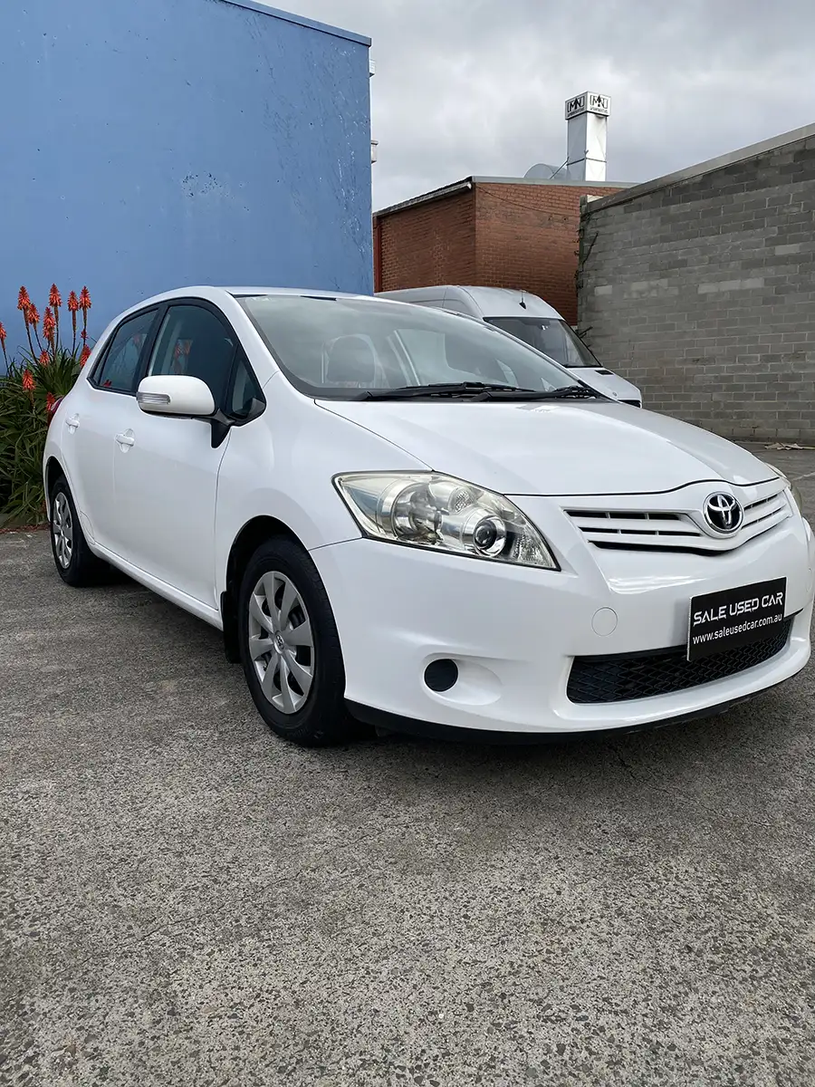 TOYOTA COROLLA 2010