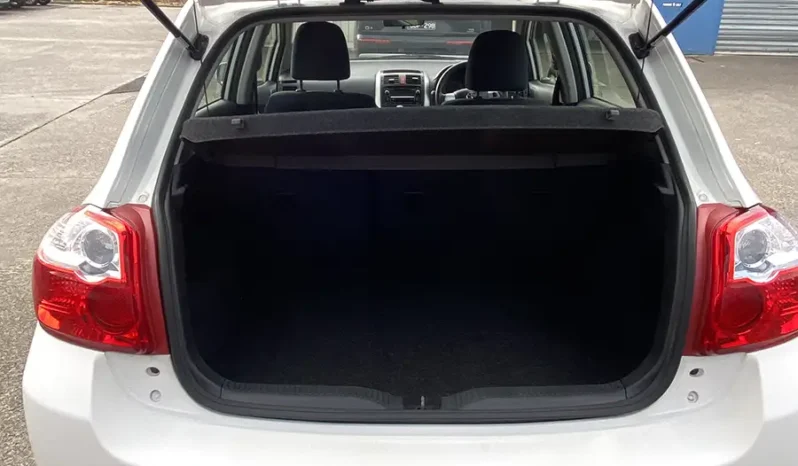 
								TOYOTA COROLLA 2010 full									