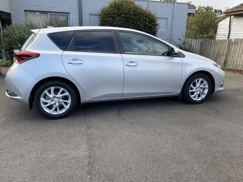 
								Toyota Corolla Ascent Sport 2017 full									
