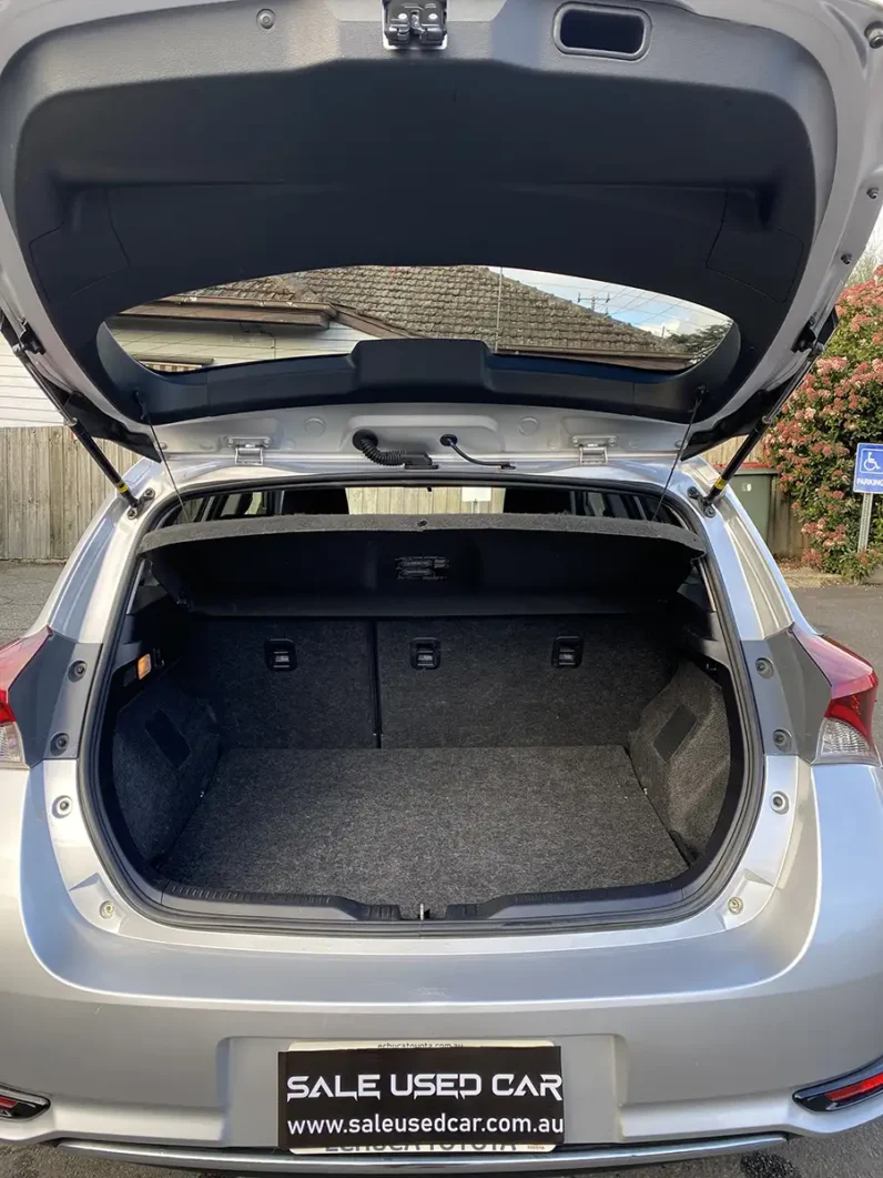 
								Toyota Corolla Ascent Sport 2017 full									