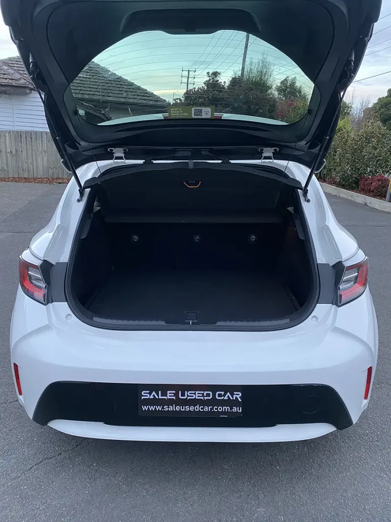 
								Toyota Corolla Ascent Sport Hybrid 2019 full									