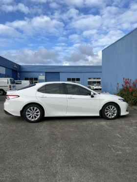 TOYOTA CAMRY 2018