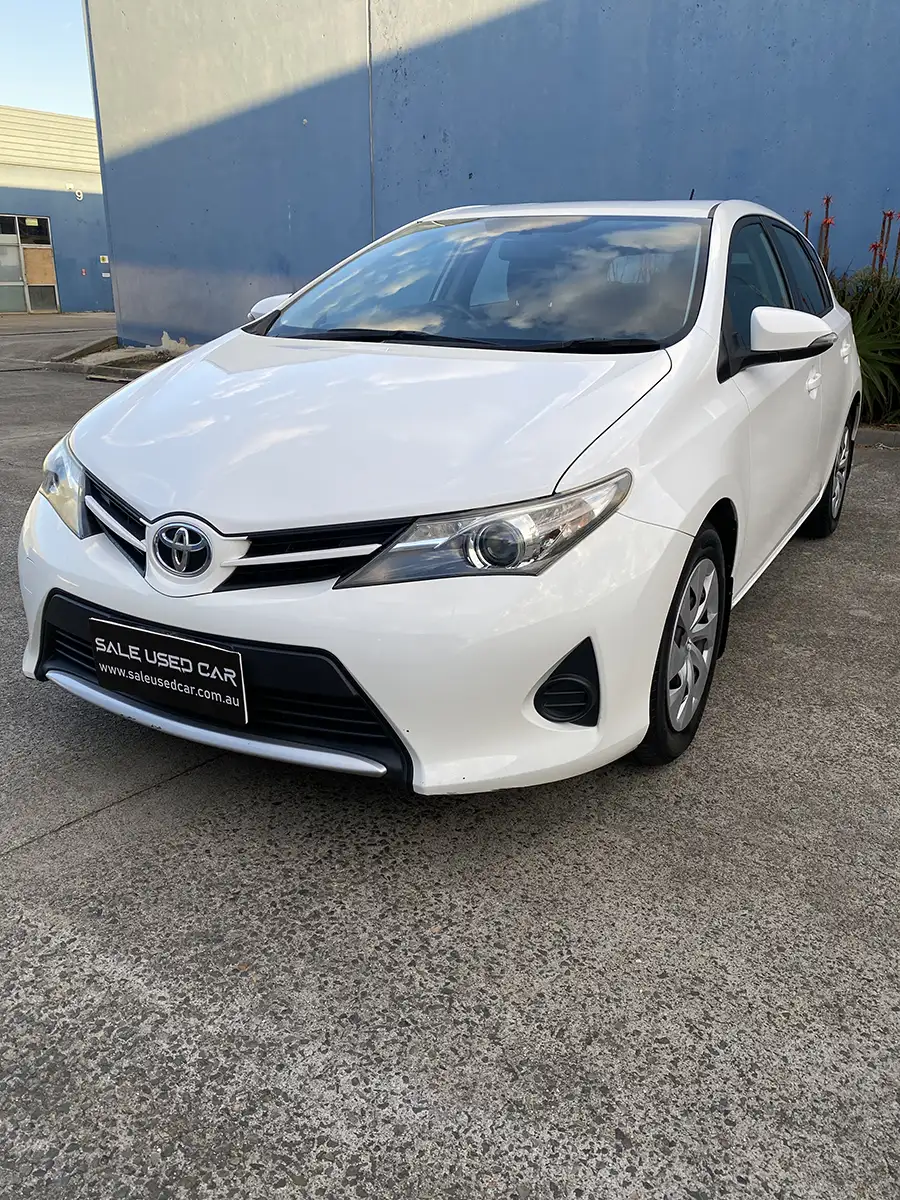 TOYOTA COROLLA 2013