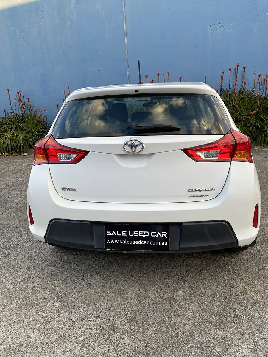 TOYOTA COROLLA 2013