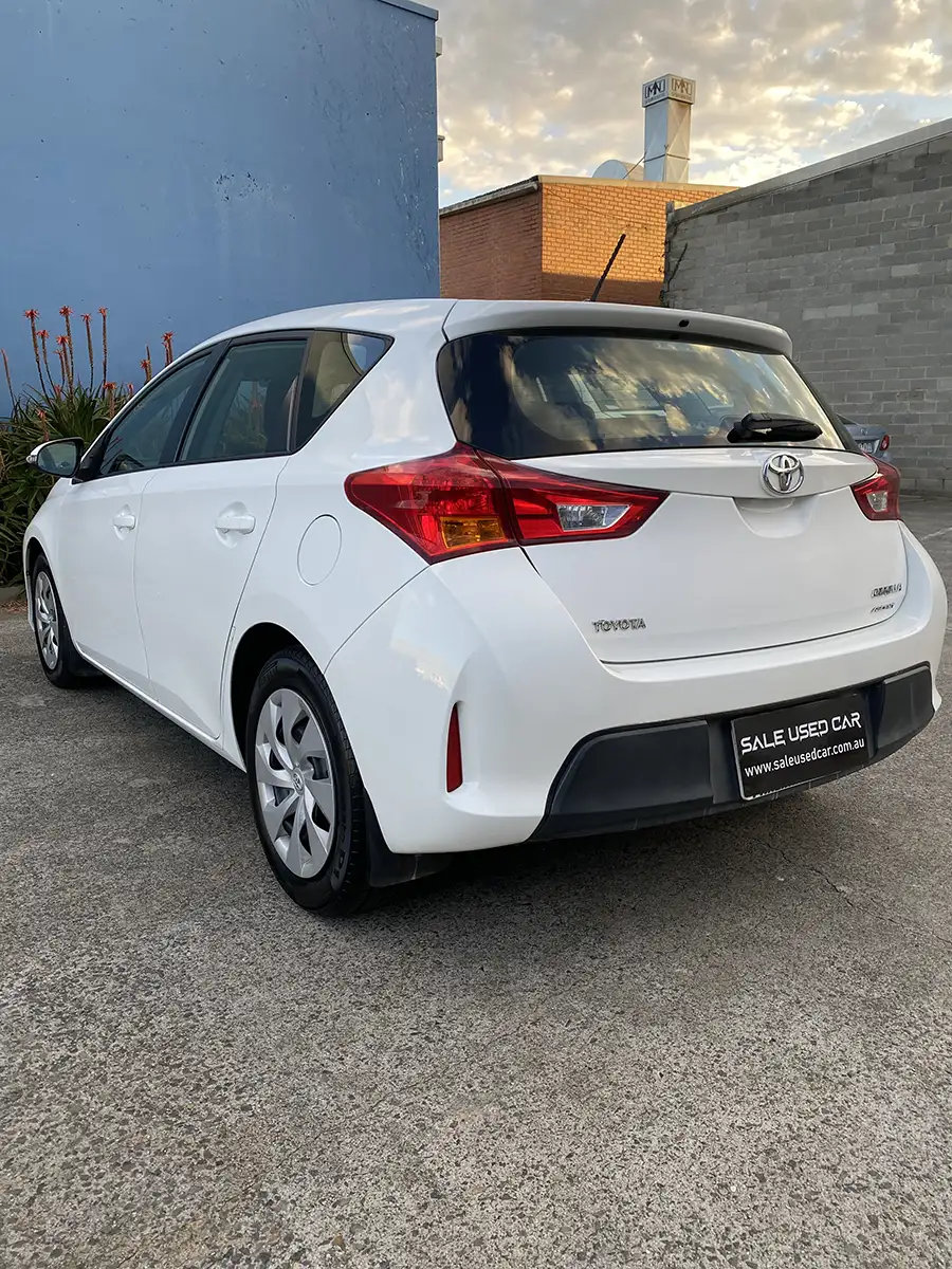 TOYOTA COROLLA 2013