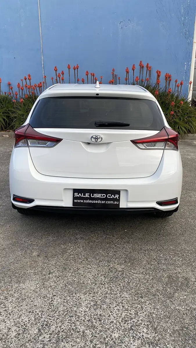 TOYOTA COROLLA 2017