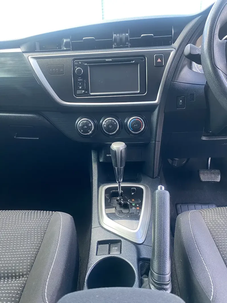 
								TOYOTA Corolla Ascent Sport 2014 full									