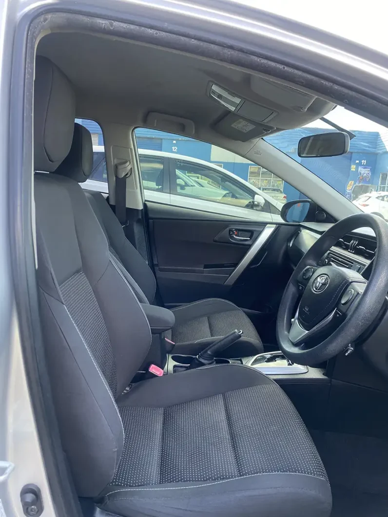 
								TOYOTA Corolla Ascent Sport 2014 full									