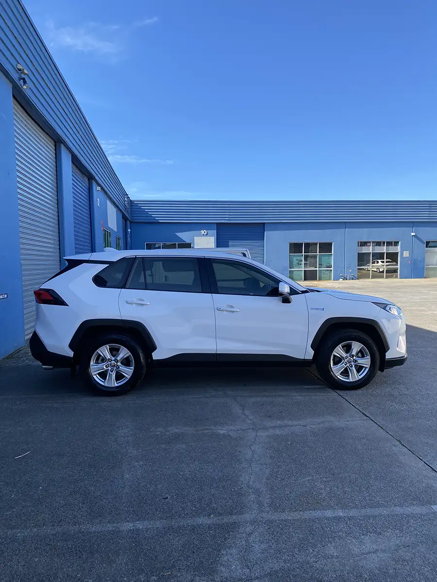 TOYOTA RAV4 GX HYBRID 2020