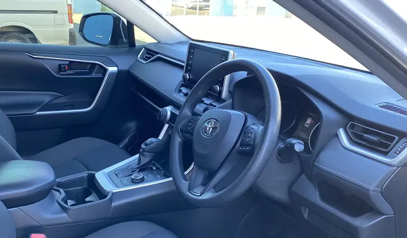 
								TOYOTA RAV4 GX HYBRID 2020 full									