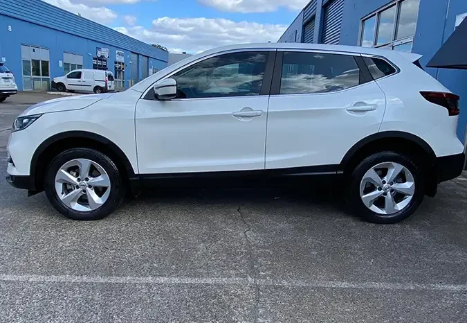 
								NISSAN QASHQAI 2018 full									