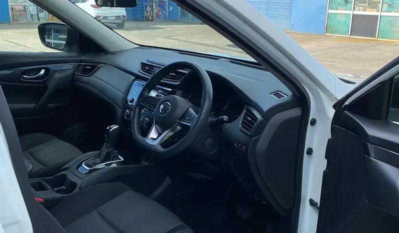 
								NISSAN X-Trail ST 2018 full									