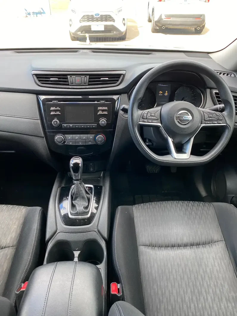 
								NISSAN X-Trail ST 2018 full									