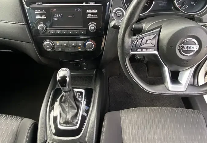 
								NISSAN X-Trail ST 4WD 2018 full									