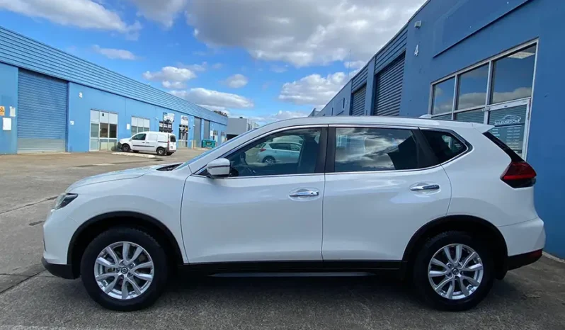 
								NISSAN X-Trail ST 2018 full									