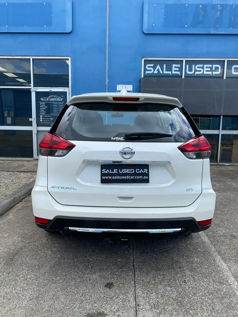
								NISSAN X-Trail ST 2018 full									