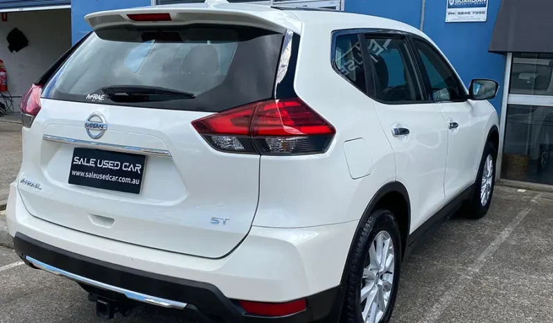 
								NISSAN X-Trail ST 2018 full									