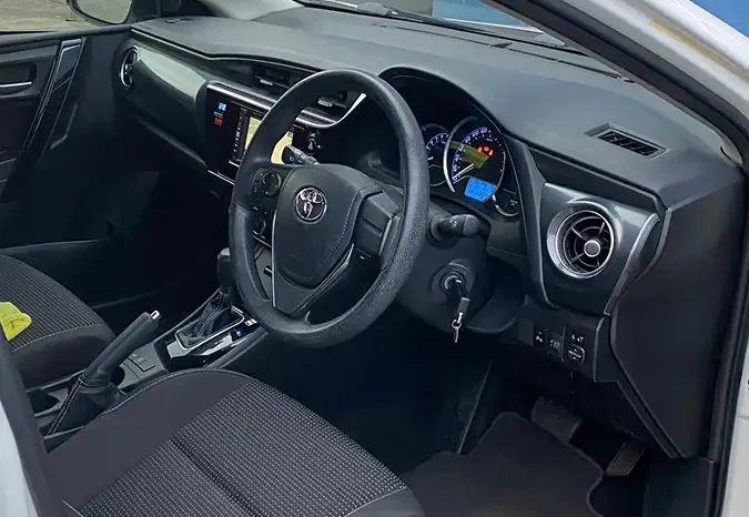 
								TOYOTA COROLLA 2017 full									