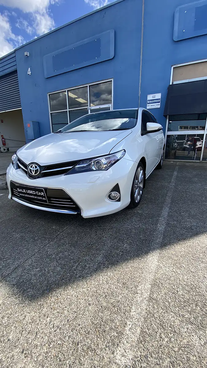 TOYOTA COROLLA LEVIN ZR 2013