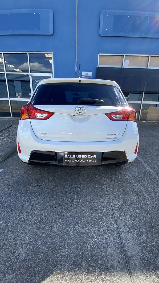 TOYOTA COROLLA LEVIN ZR 2013