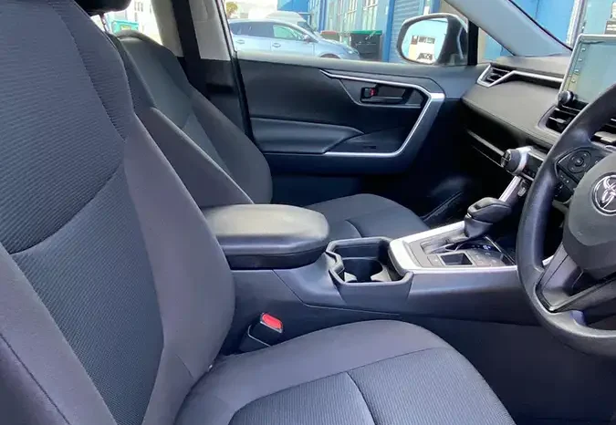 
								TOYOTA RAV4 GX HYBRID 2020 (B) full									