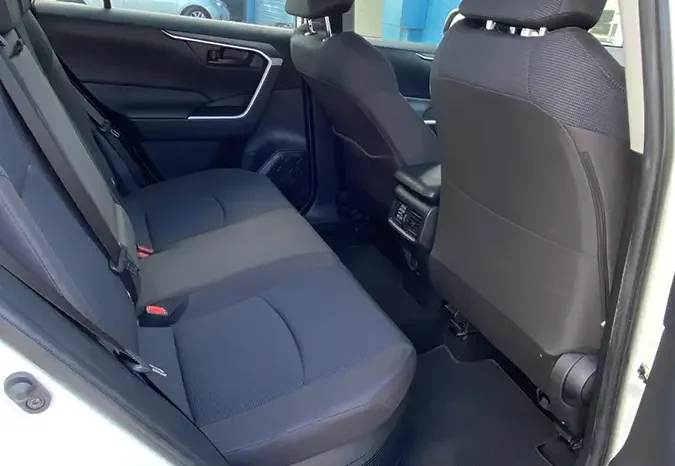 
								TOYOTA RAV4 GX HYBRID 2020 (B) full									
