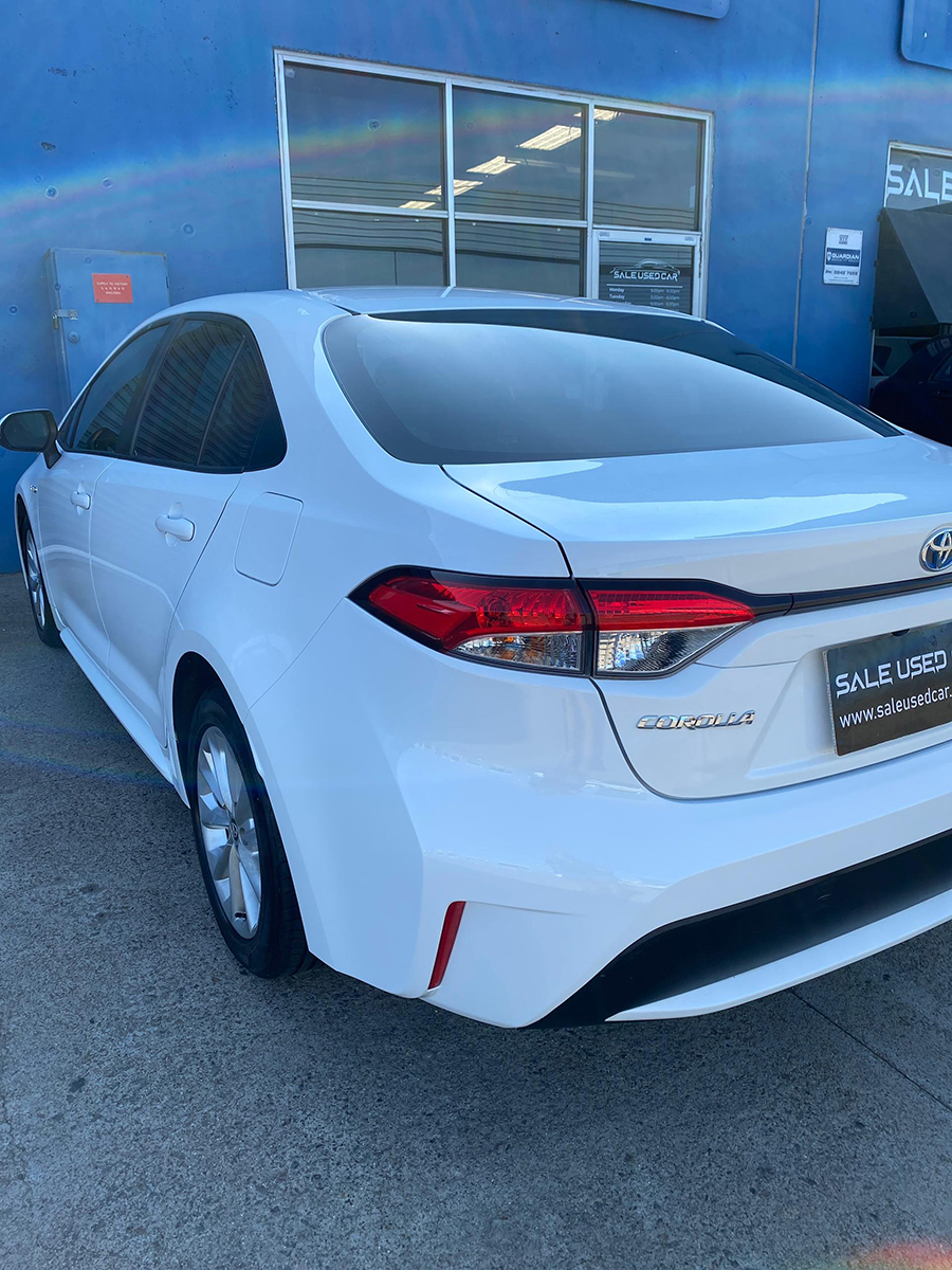 TOYOTA COROLLA HYBRID SEDAN 2021