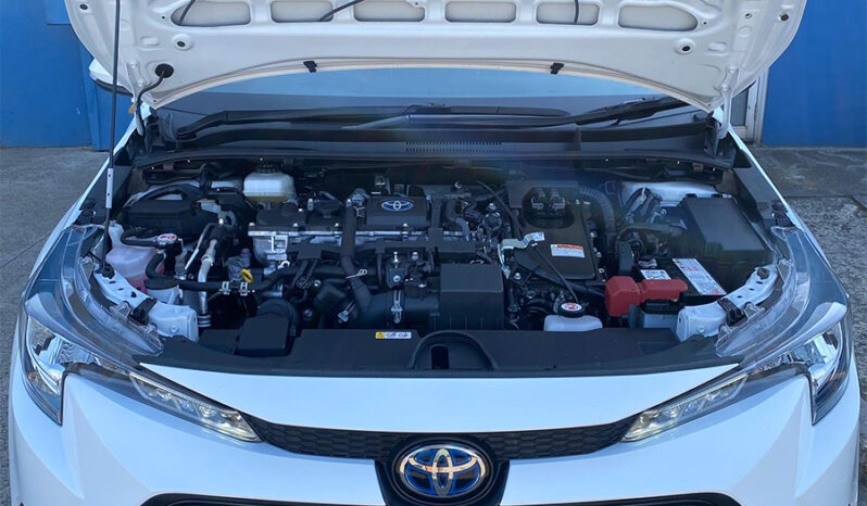 
								TOYOTA COROLLA HYBRID SEDAN 2021 full									