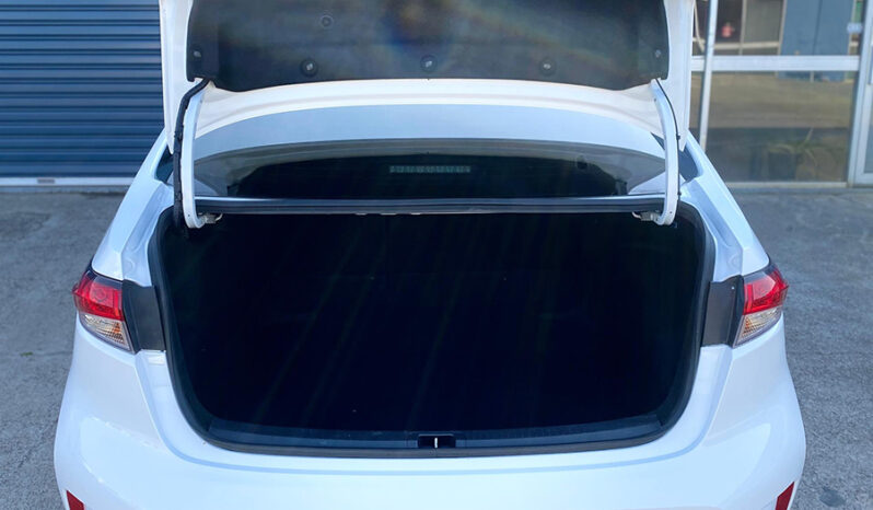 
								TOYOTA COROLLA HYBRID SEDAN 2021 full									