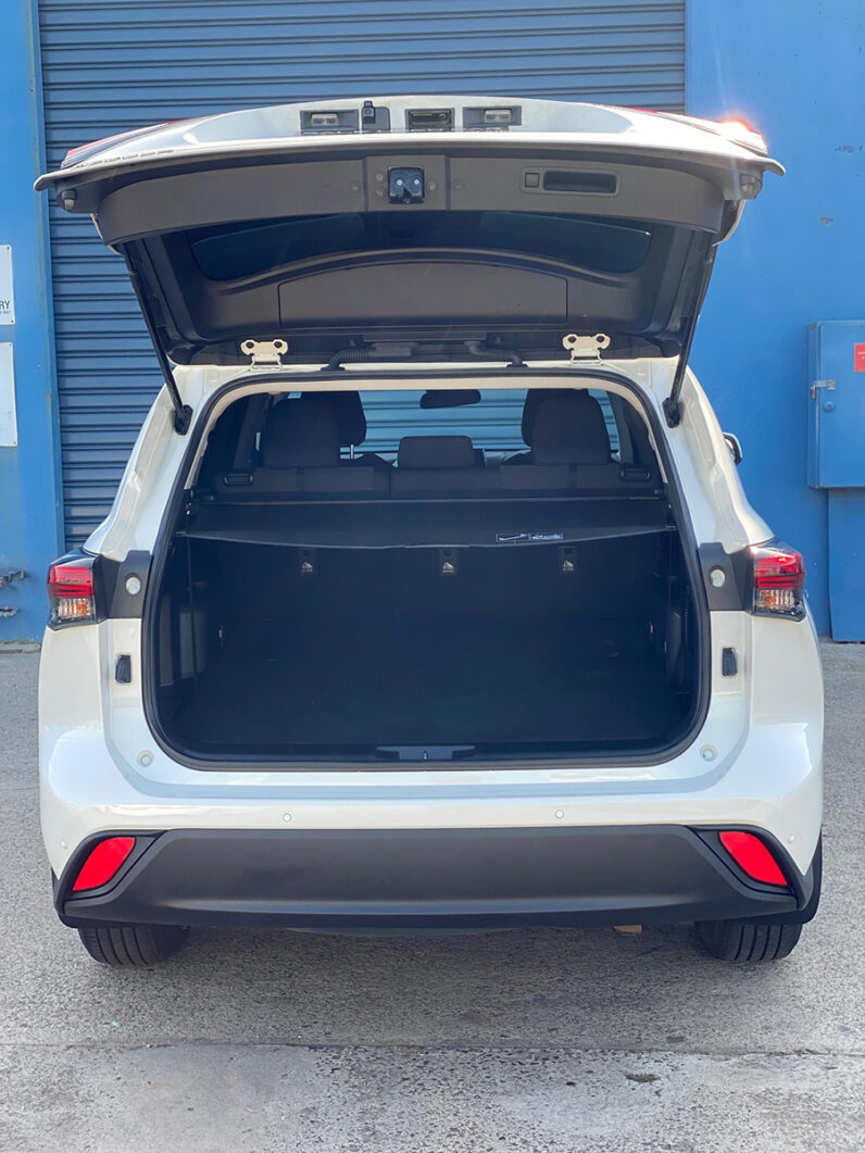 
								TOYOTA KLUGER 2021 full									
