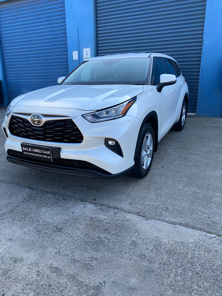 TOYOTA KLUGER 2021