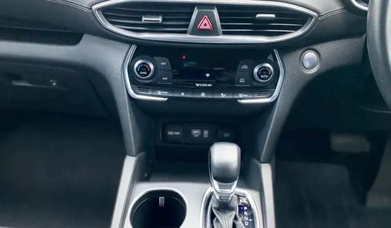 
								Hyundai Santa FE Elite 4×4 Diesel 2019 full									