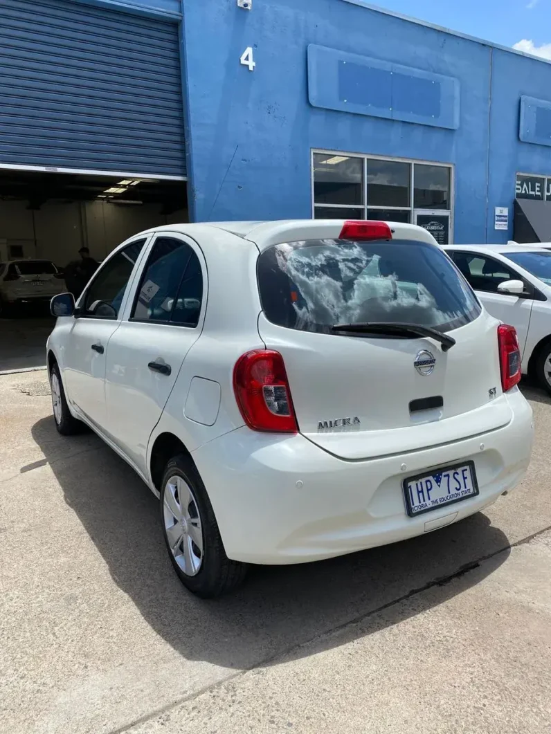 
								Nissan Micra 2016 full									