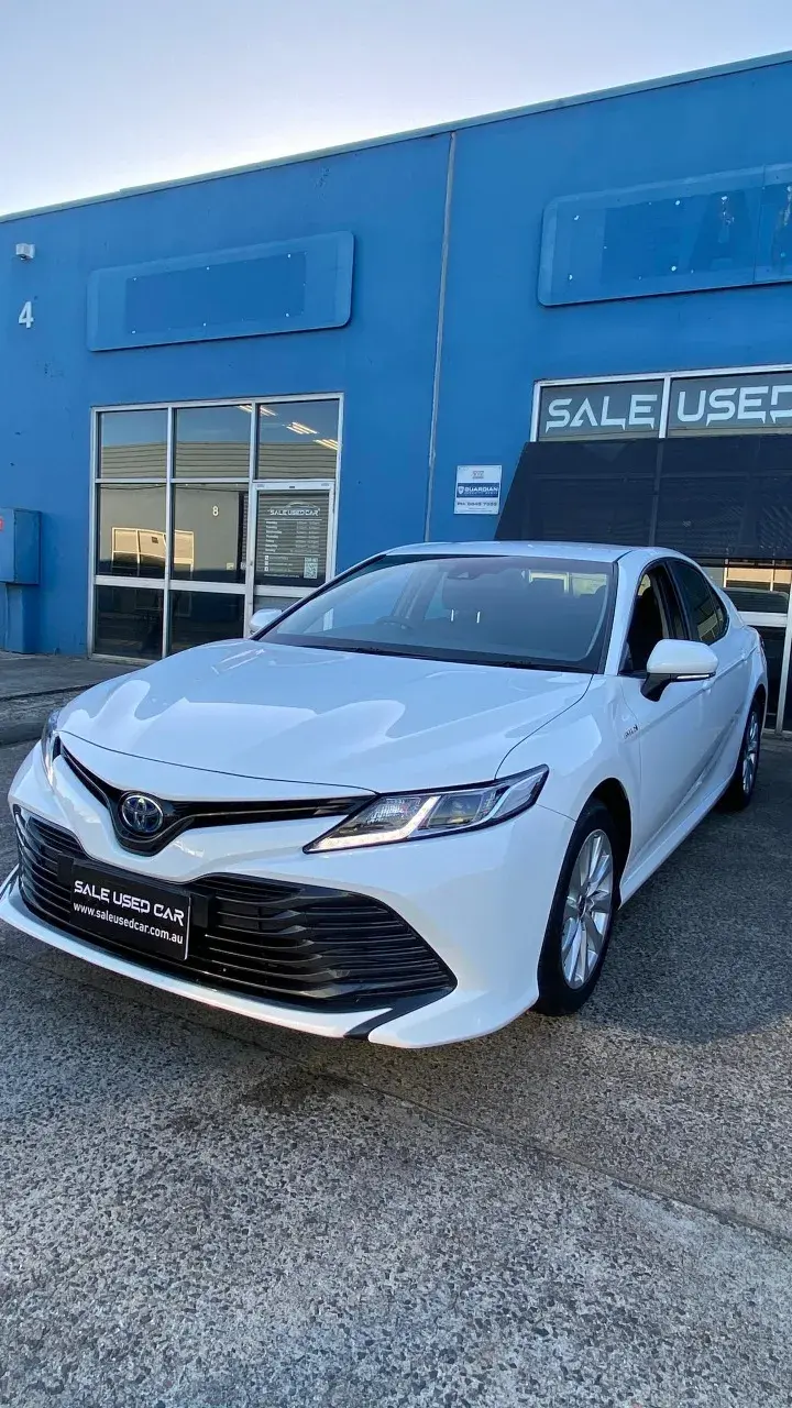 Toyota Camry Hybrid 2020