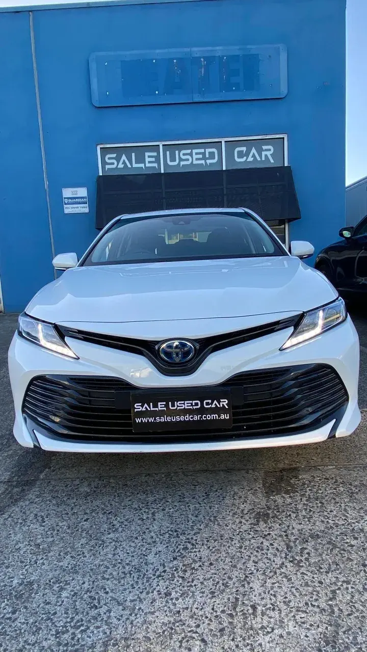 Toyota Camry Hybrid 2020