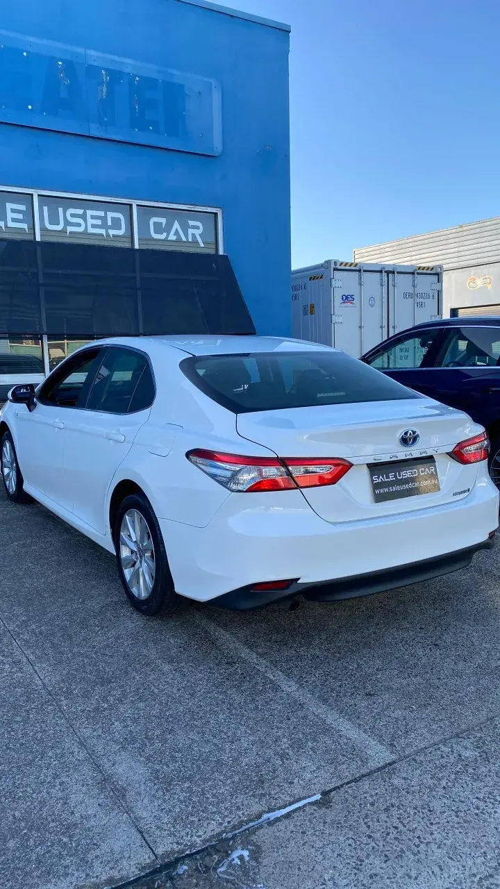 Toyota Camry Hybrid 2020