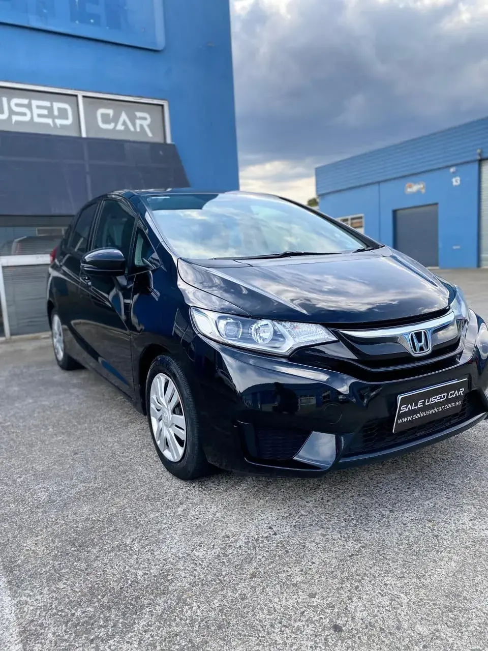 HONDA JAZZ VTI 2015