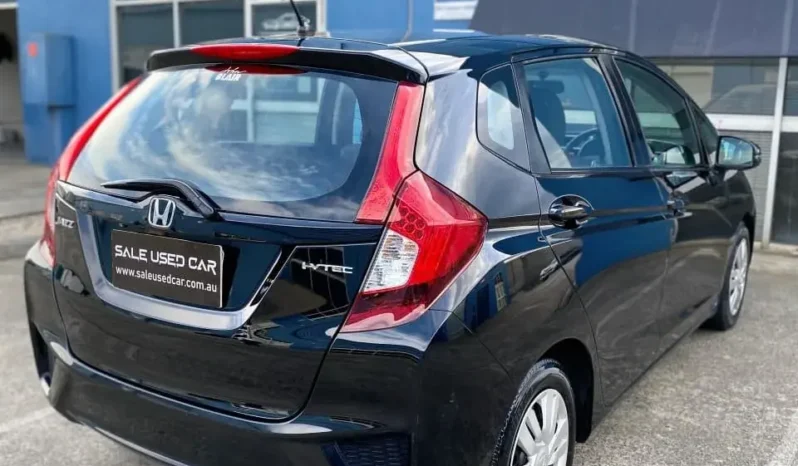 
								HONDA JAZZ VTI 2015 full									