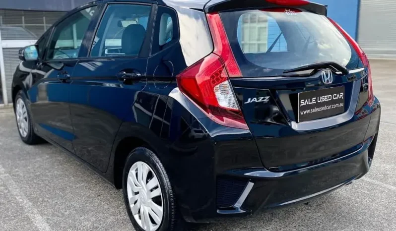 
								HONDA JAZZ VTI 2015 full									