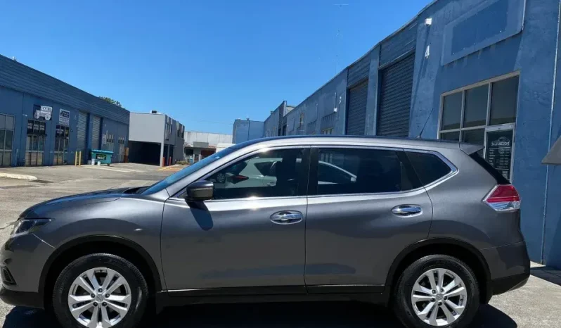 
								NISSAN X-Trail ST 2015 full									