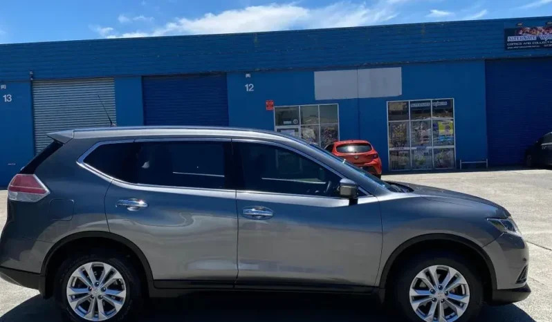 
								NISSAN X-Trail ST 2015 full									