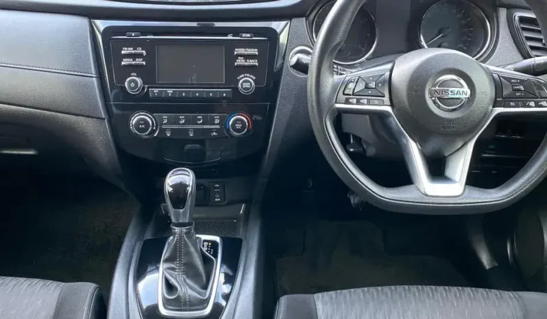 
								NISSAN X-Trail ST 2018 full									
